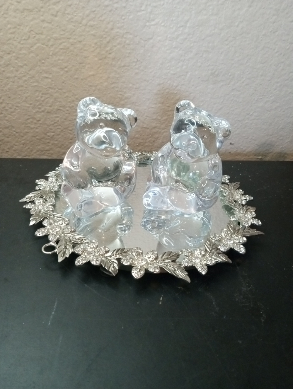 EXQUISITE Pair of Signed Steuben NY 3" Crystal Bear Figurines